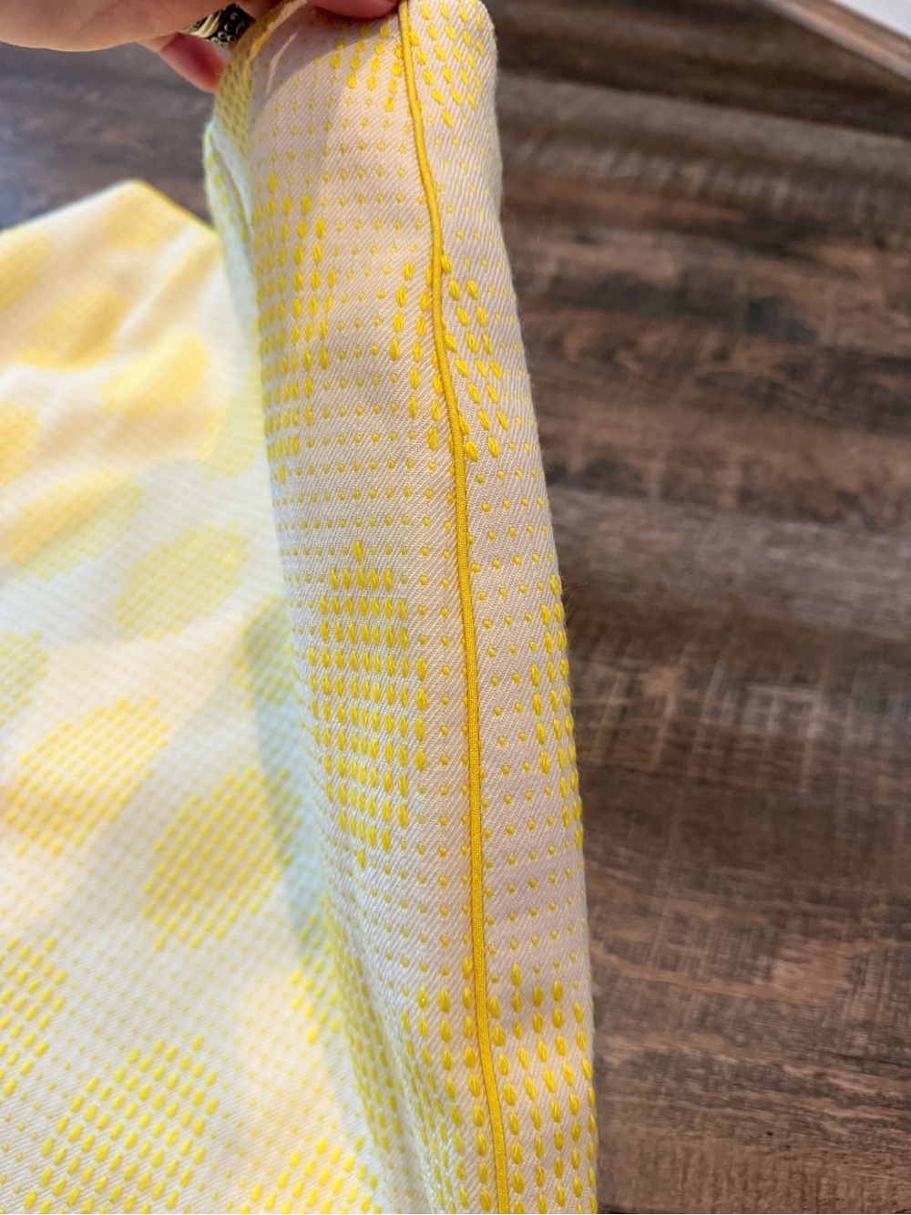 Louis Féraud Yellow Textured Wool Pencil Skirt Size US 10 vintage - Picture 3 of 7